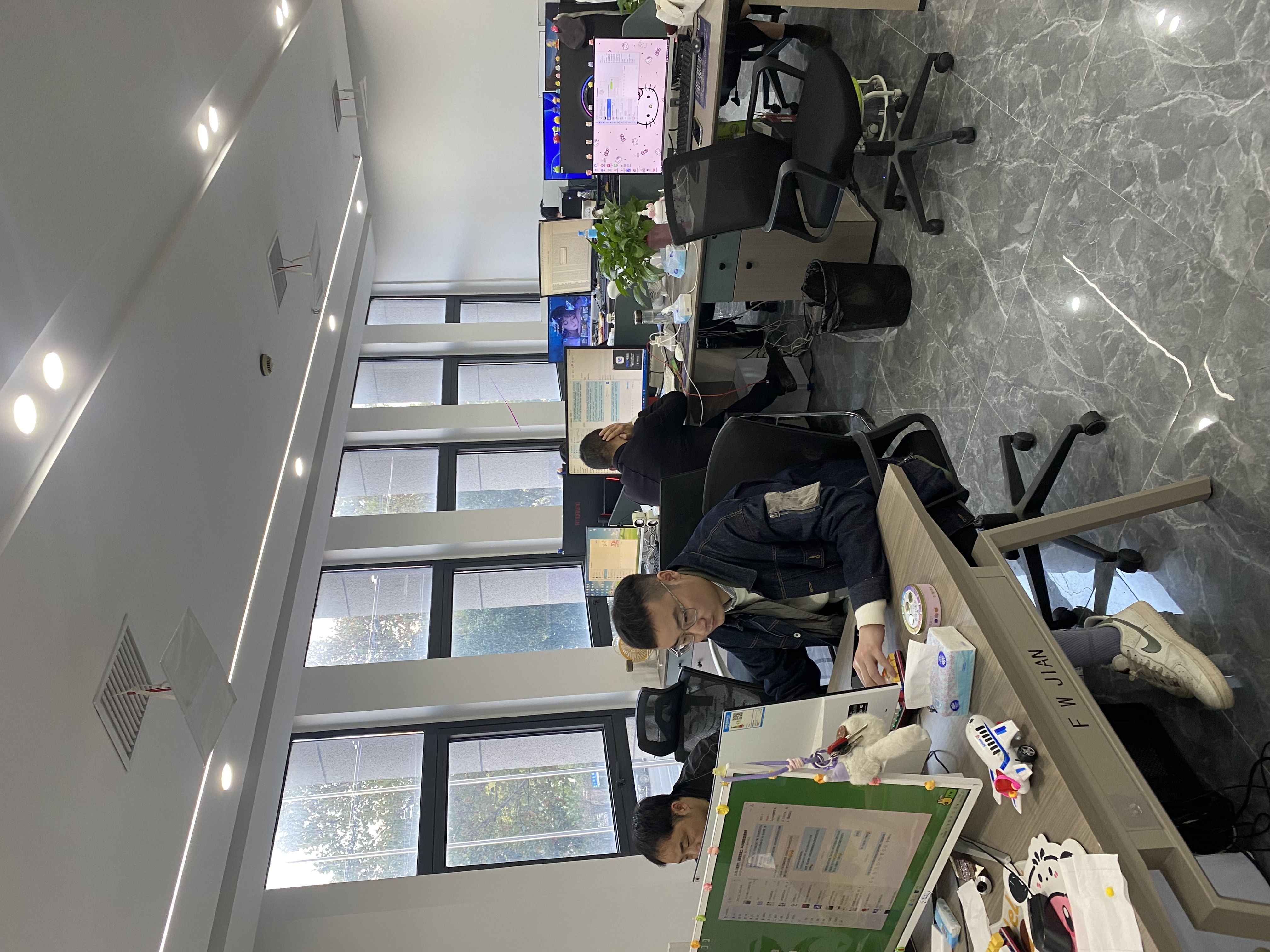 戴女士一件代发式跨境网店代运营，不收费只分润！