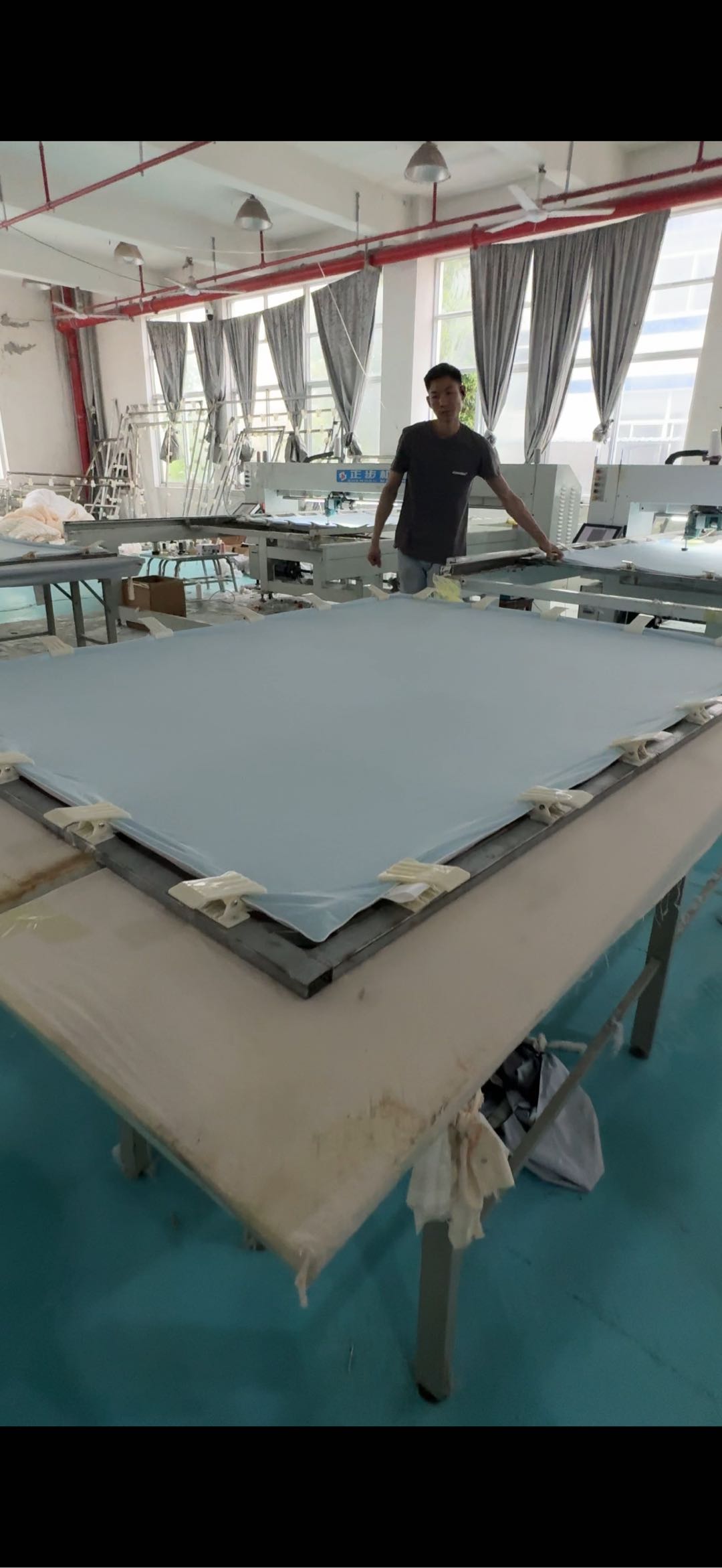刘先生品牌货源南通叠石桥家坊工厂寻找合作，各种大批量定制定做，拿货摆地摊也可以