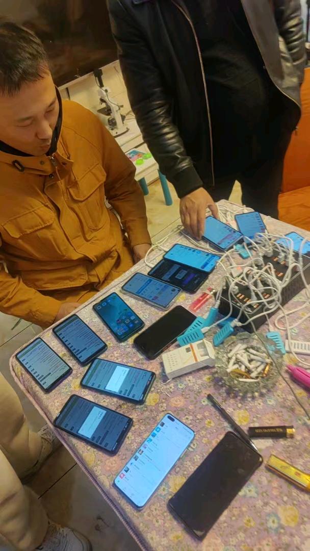 鲁银昌其他供需寻找宝妈、副业、工作室合作,AI智能聊天,自动识别附近好友,稳定收益