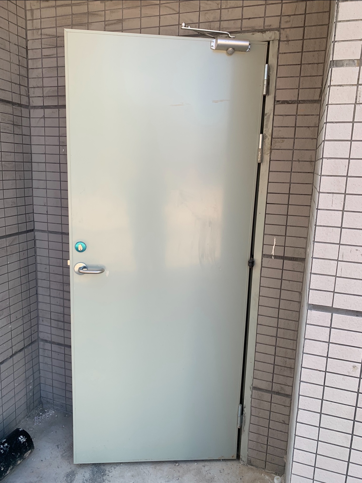 兰欣怡专业生产防火门、防火卷帘门、防火窗，可定制钢质、木质、不锈钢等多种材质