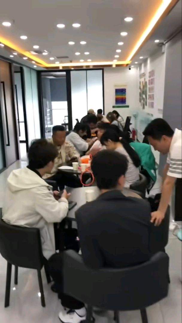 王帅飞找合伙人