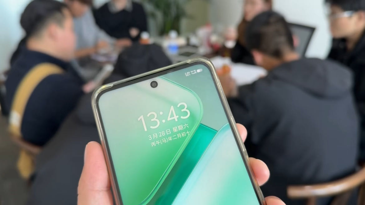 严女士找合伙人APP拉新源头渠道，低门槛高回报，跑通的成熟模式直接复制，落地即可赚钱