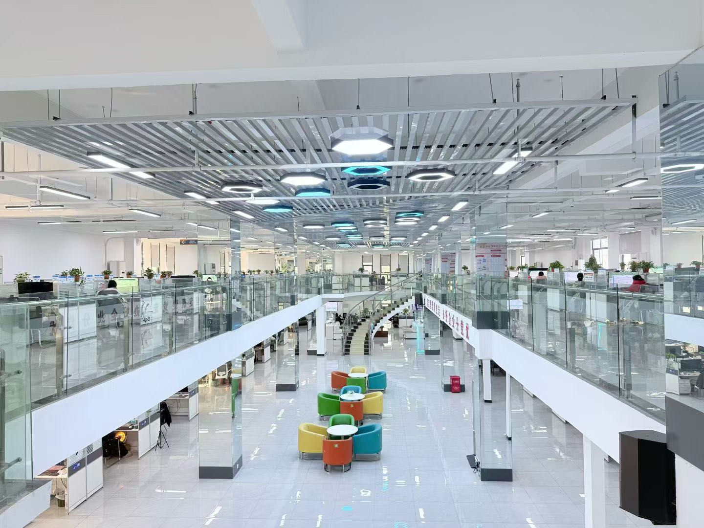 李女士找合伙人