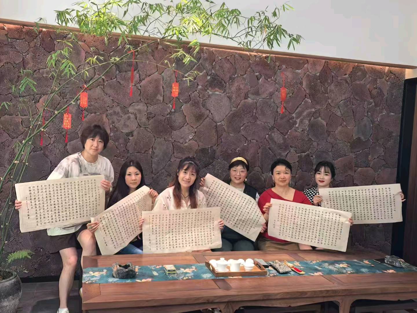 路女士异业合作