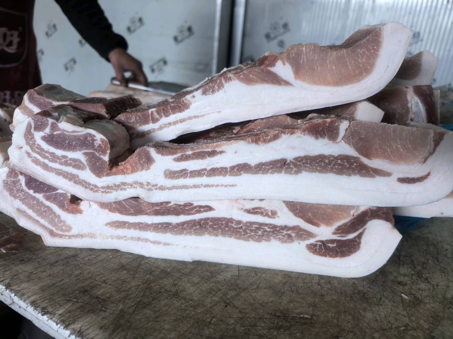 赖劲荣优质五花肉，寻找2批代理