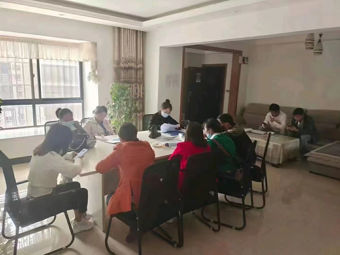 刘女士找合伙人App拉新，可直接对接源头渠道，无加盟费全国扶持落地！单人产值*