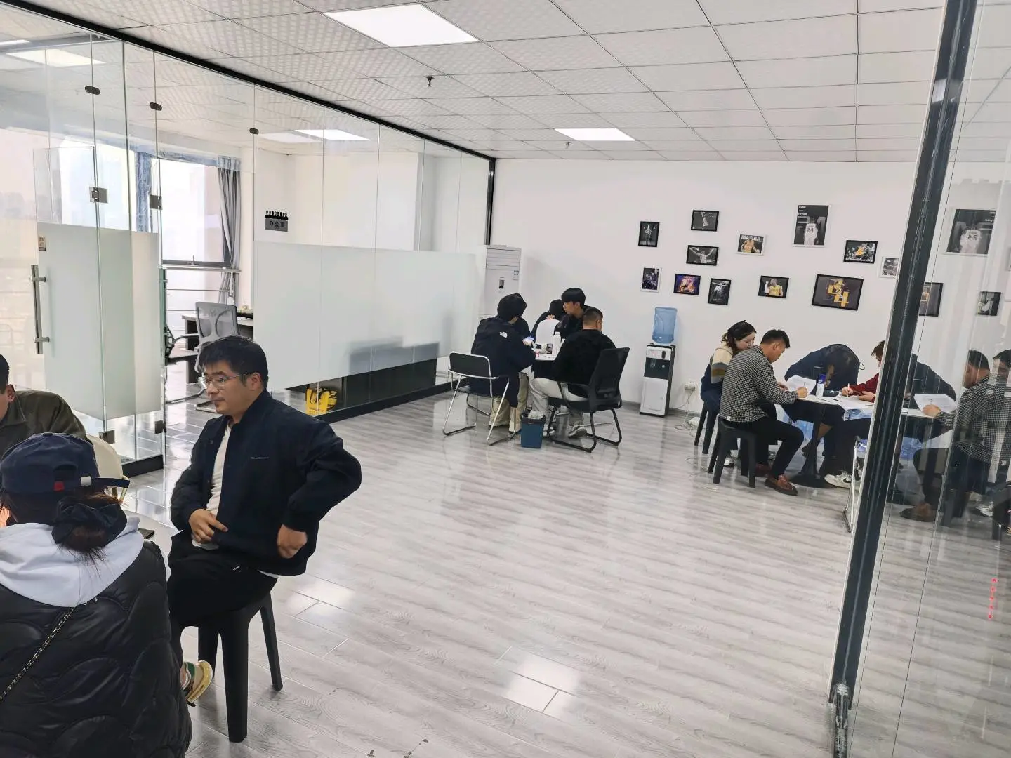 刘先生找合伙人