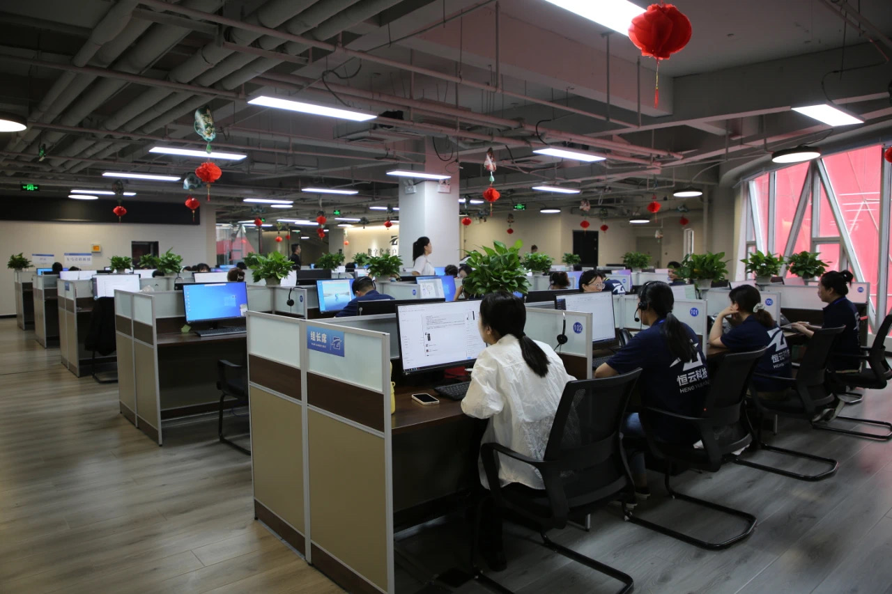 刘春奇推广团队客服外包团队，现有员工500余人，公司运营7年以上，欢迎各位老板派活