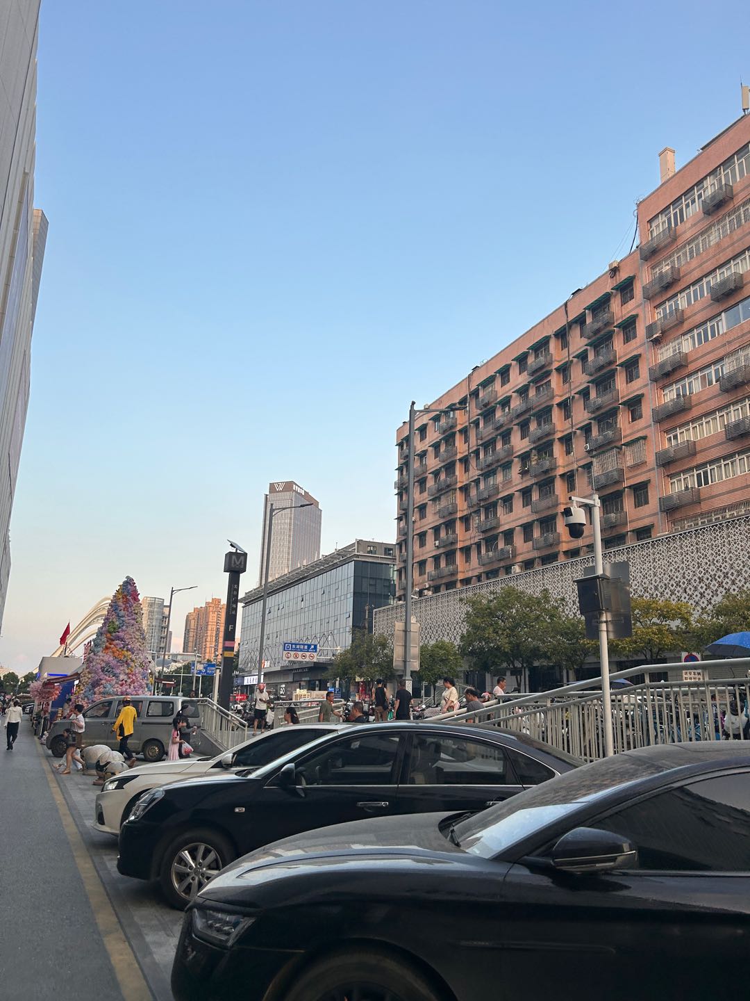 钟女士其他供需边玩游戏边赚米，手游打金电脑也可0押金，当日见收益 日结