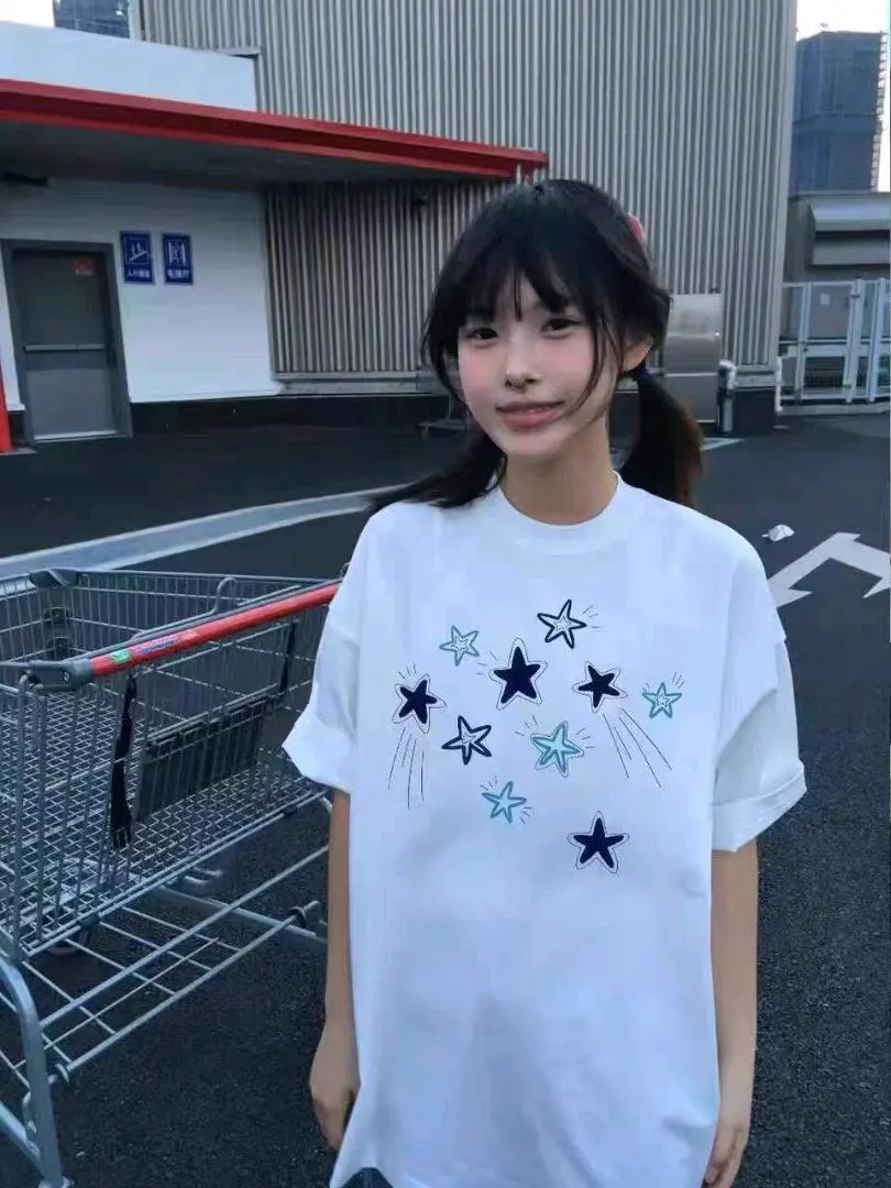 周女士