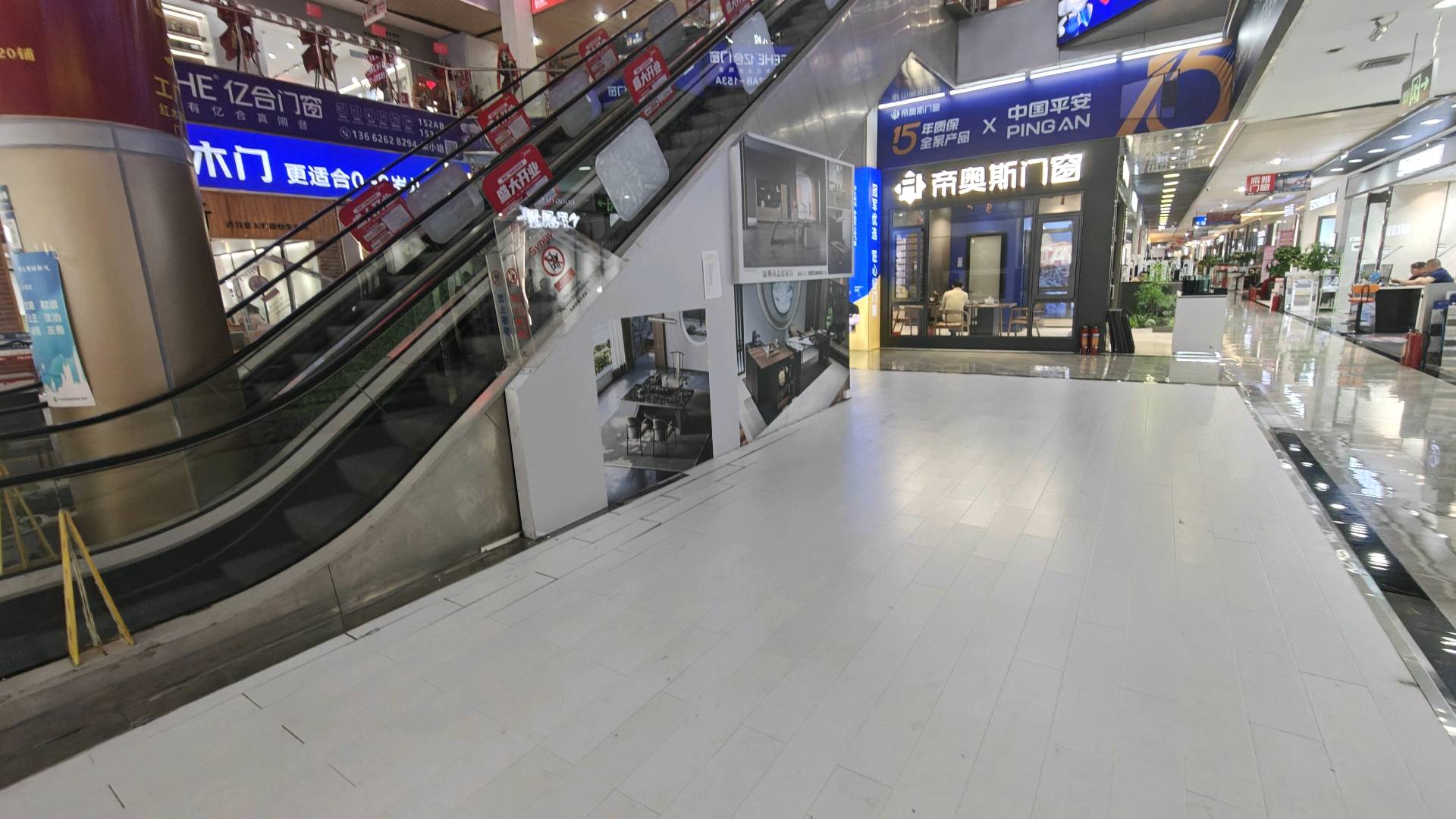 张羽乙方信息场地合作，提供深圳融家广场福田店/南山店场地资源，寻各类合作