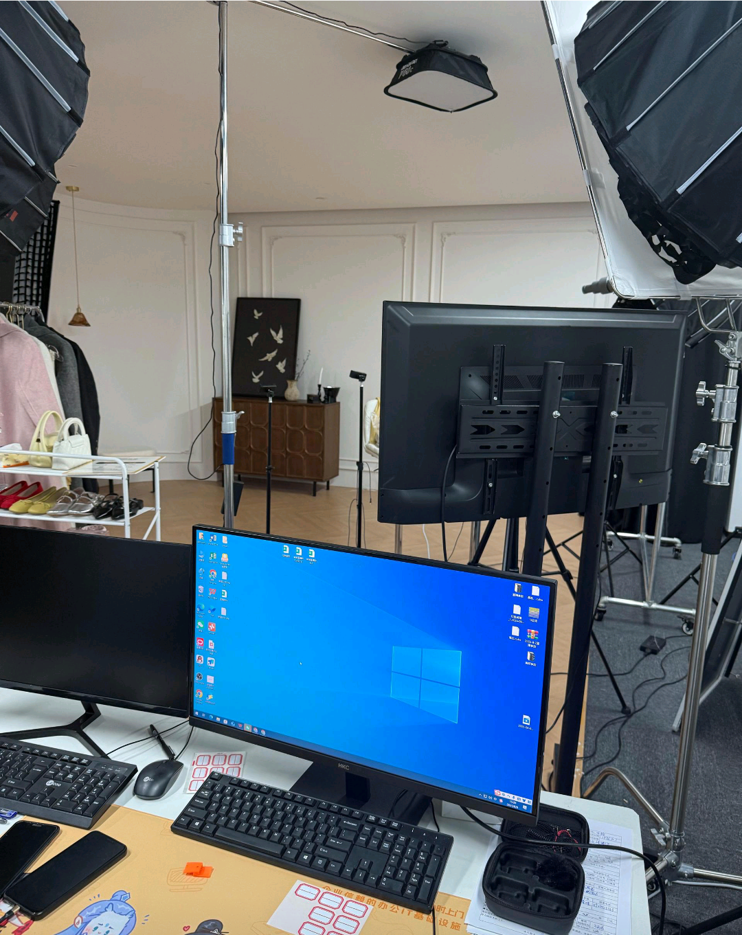 毕成其他供需提供直播设备、电脑，免押月付，寻找初创公司、MCN、带货主播、团播等