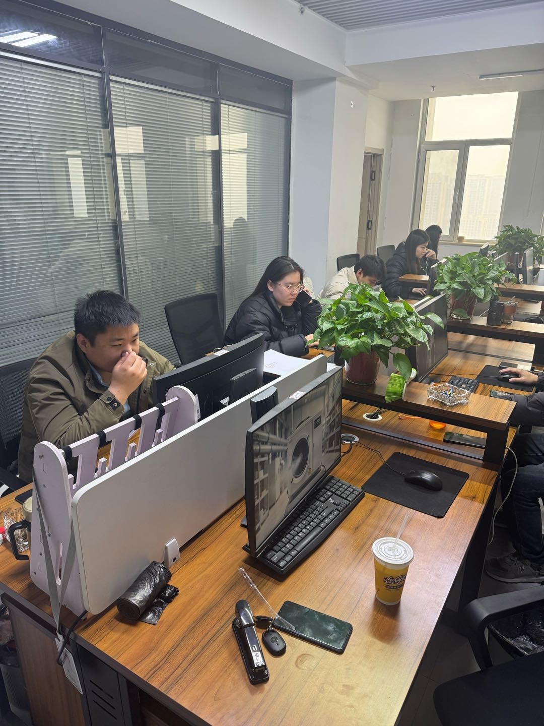 薛傲人力资源跟工厂直接对接一手渠道,普工进场就有佣金