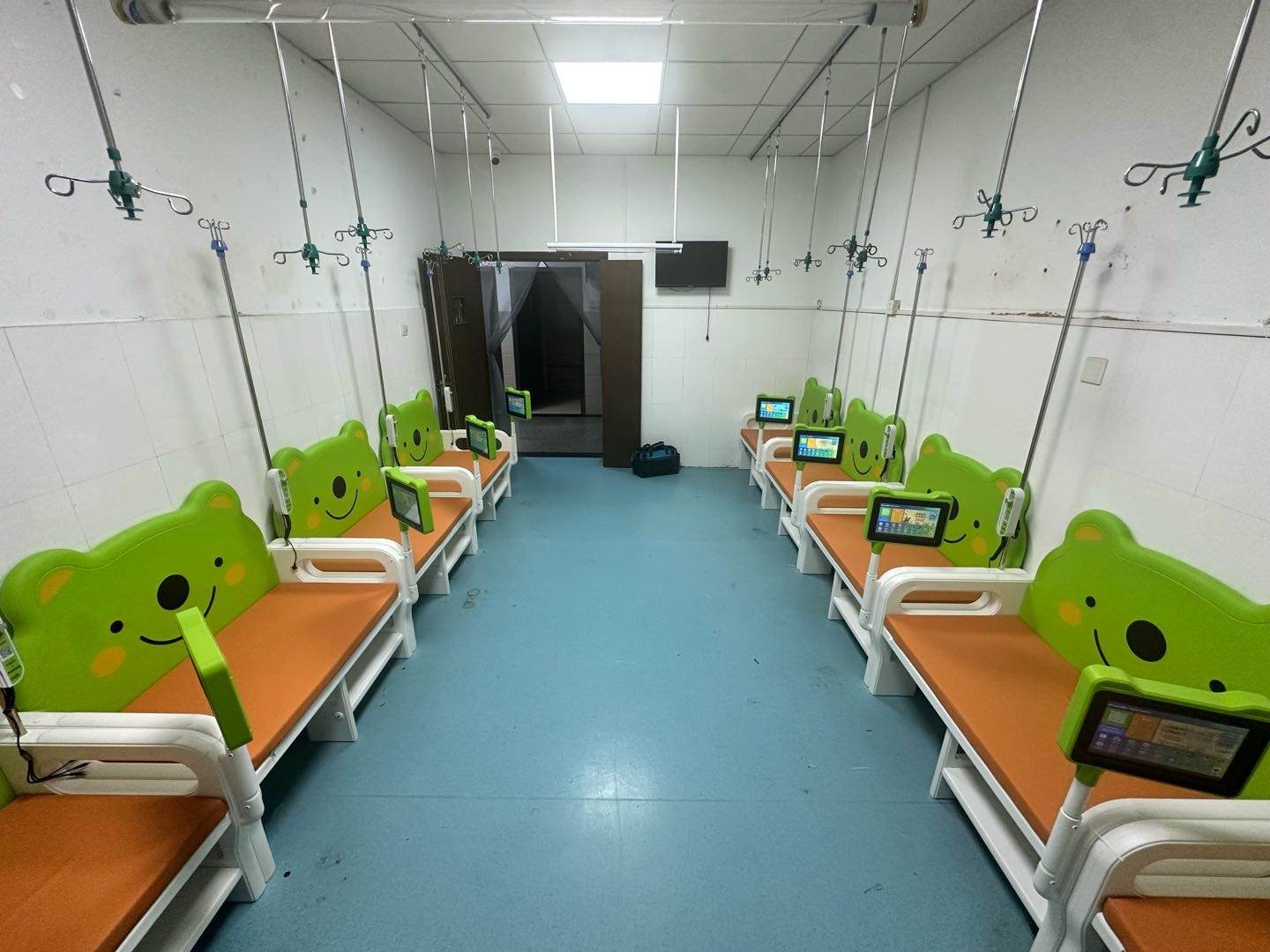 付宏阳地推项目智能儿童输液椅项目