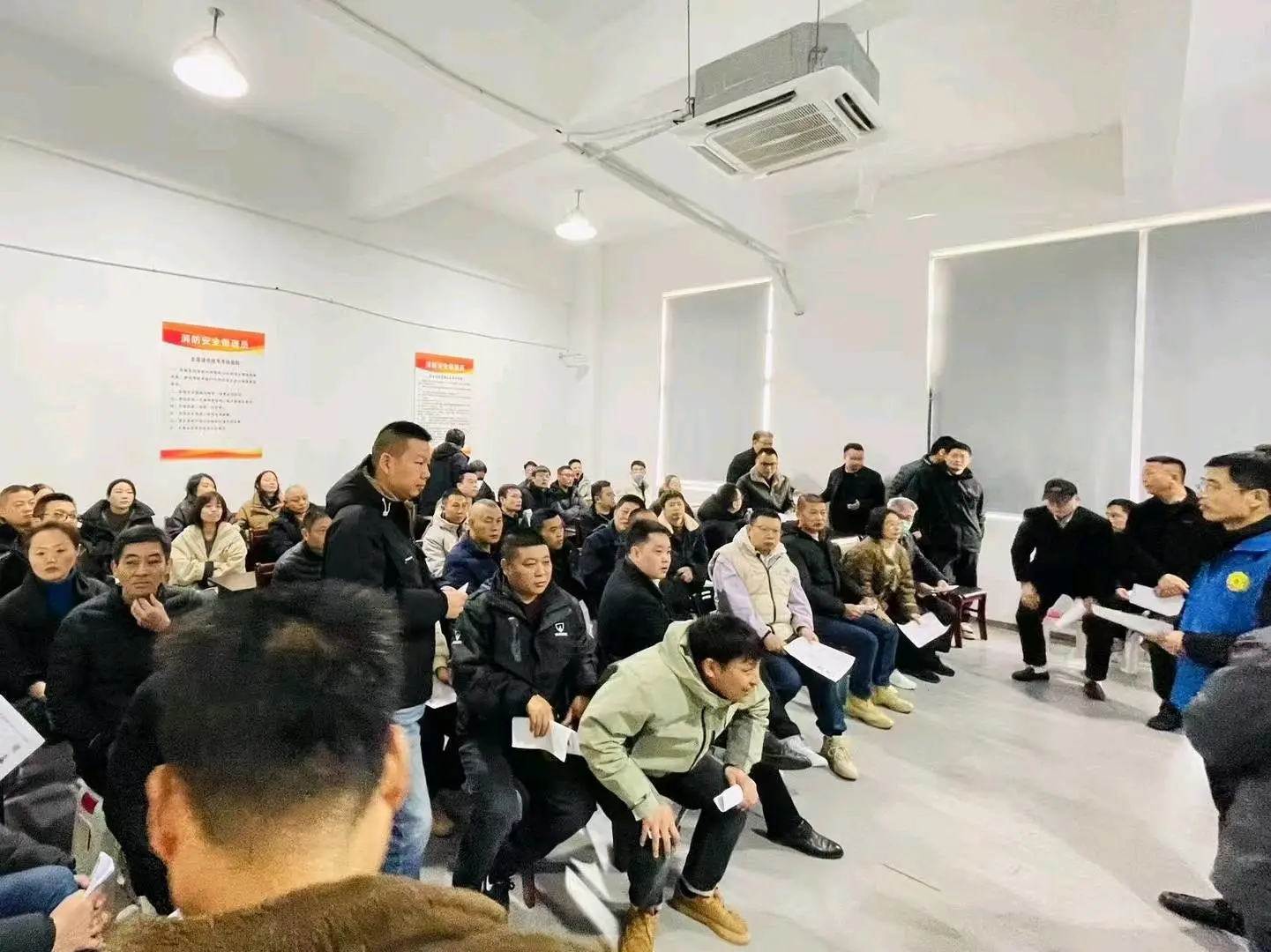 张先生找合伙人