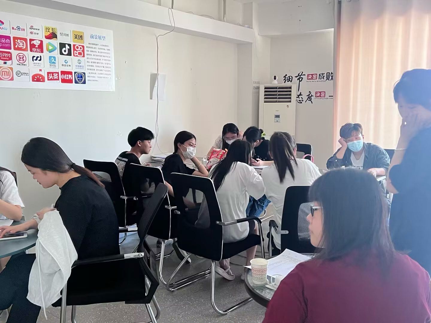 韩先生找合伙人