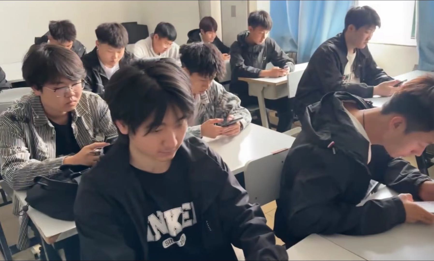 孙铭淏找合伙人拉新工作室项目，想创业，想转型，想多元化发展的可以联系