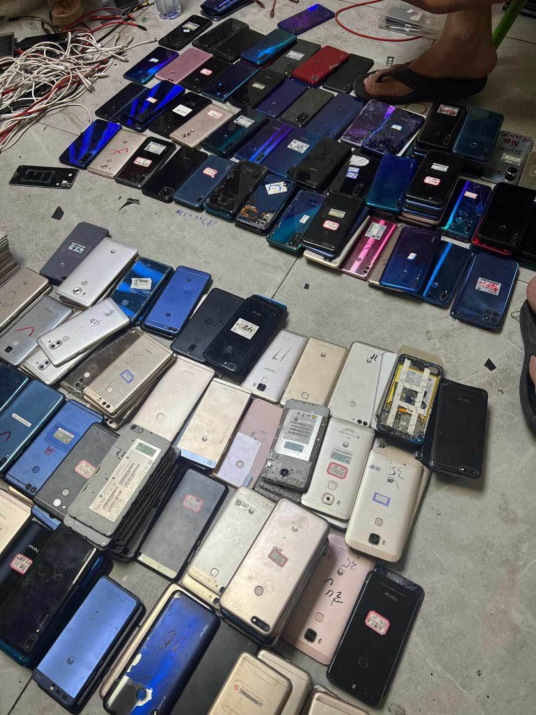 潘飞宇高价回收二手废旧手机