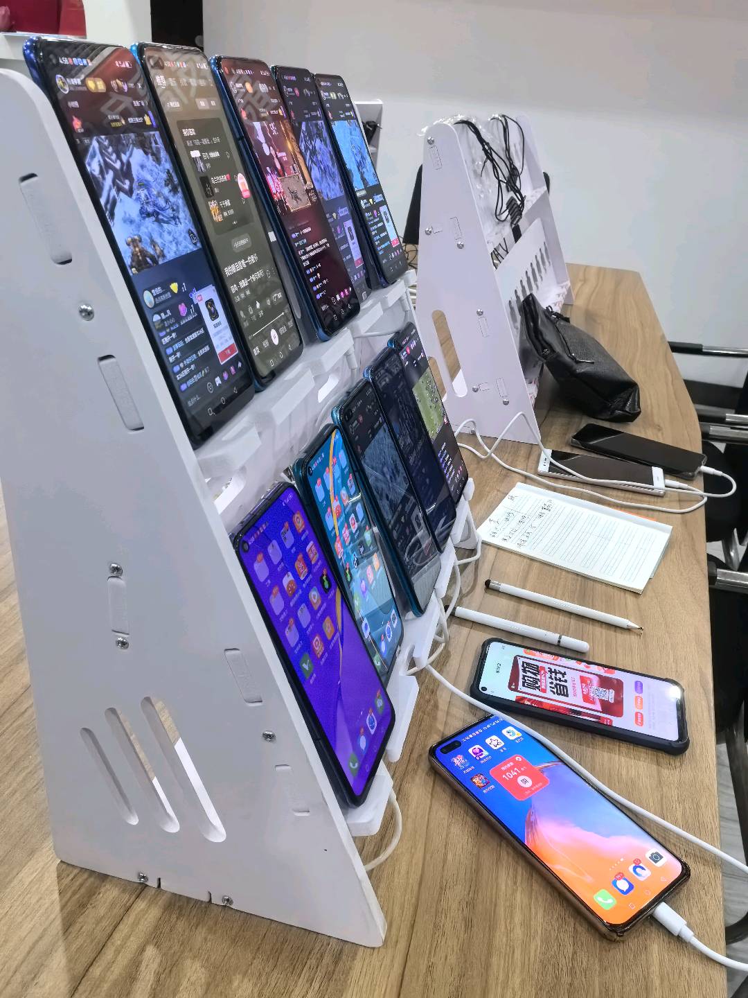 王秀云其他供需手机浏览网页看广告，一天*，独立后台，次日结算。