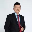 尹亮飞