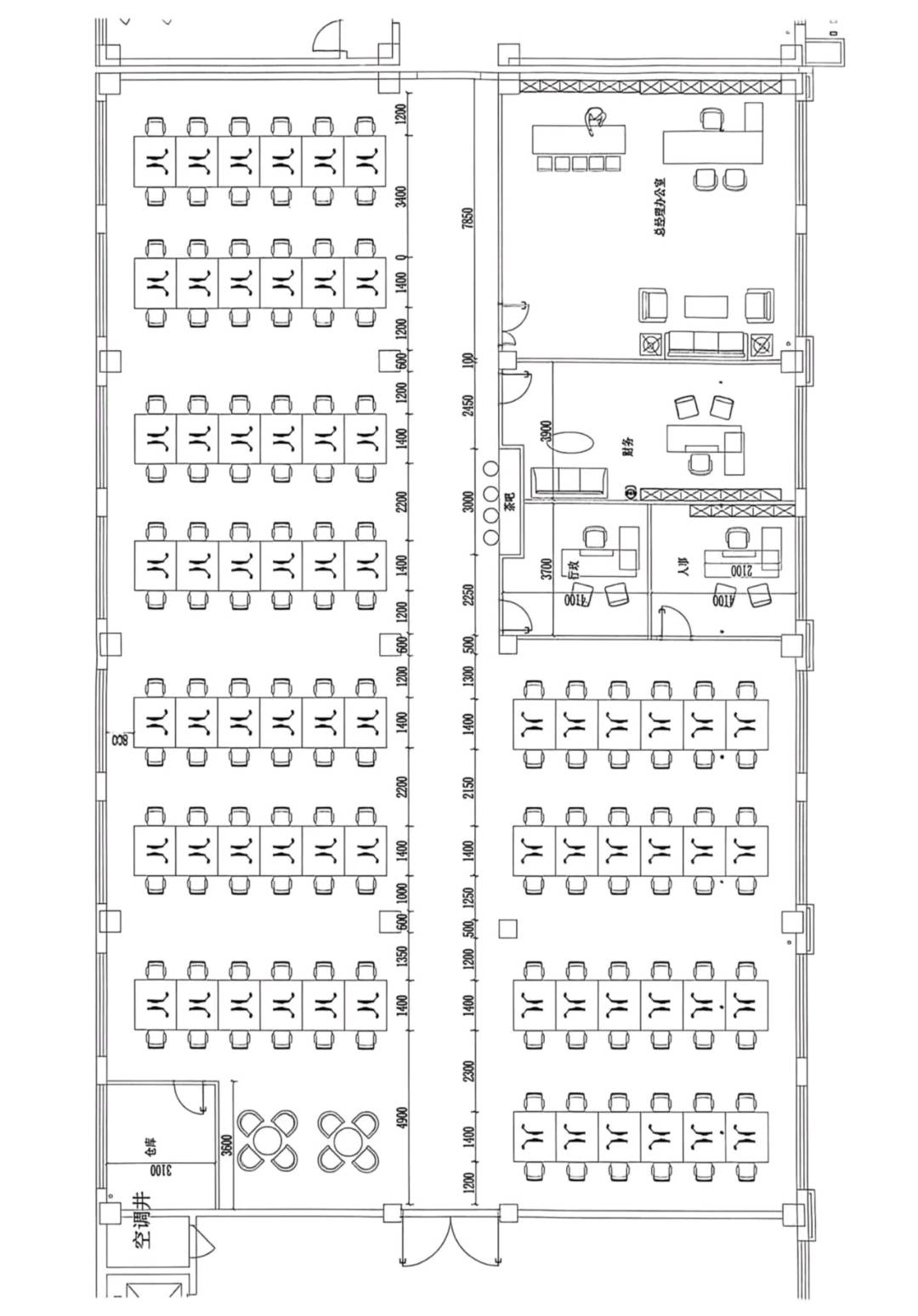刘先生场地活动提供1000平办公场地及人员管理，寻求在线客服、电话客服项目合作