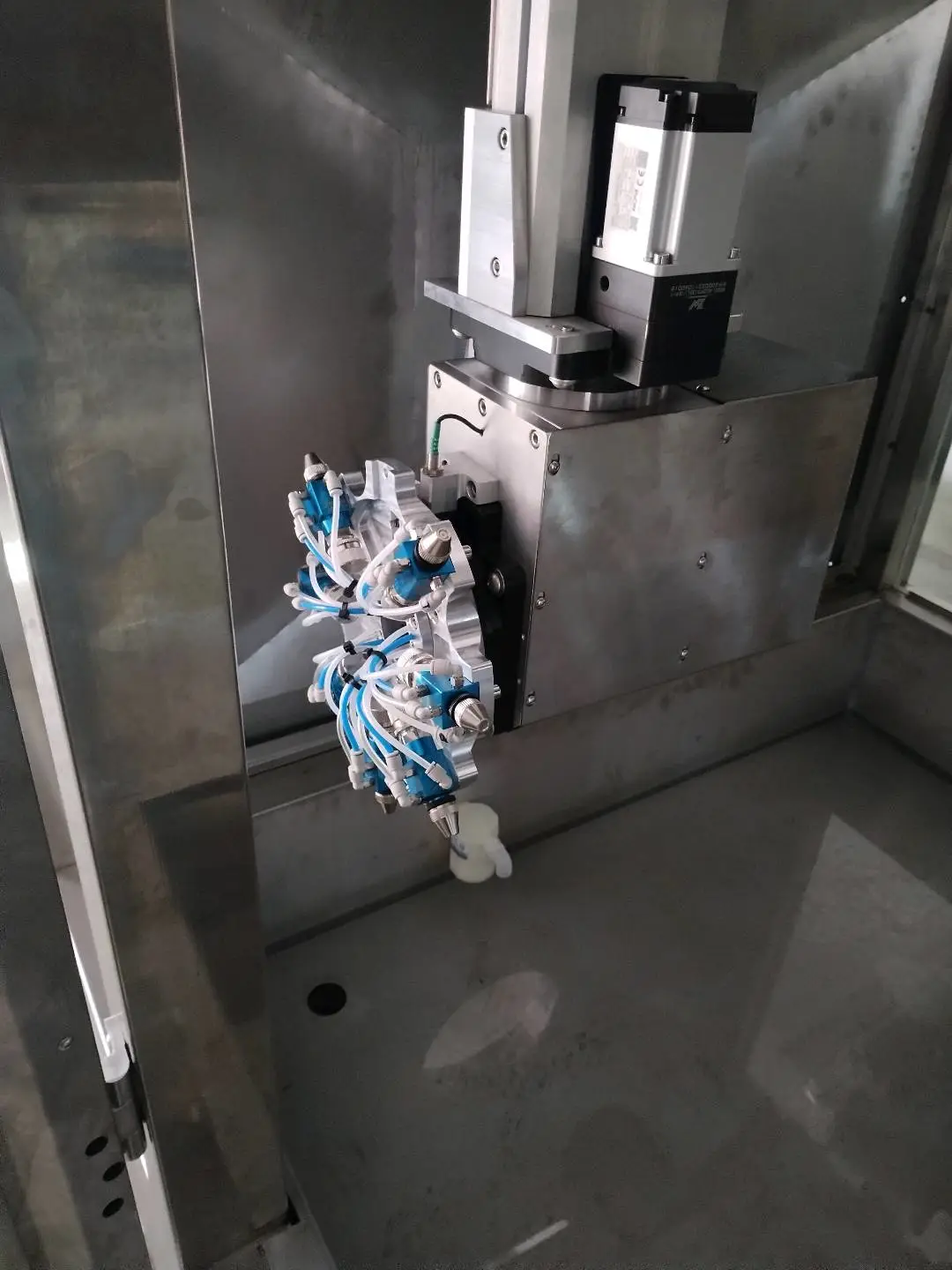 胡先生品牌货源做自动喷油设备