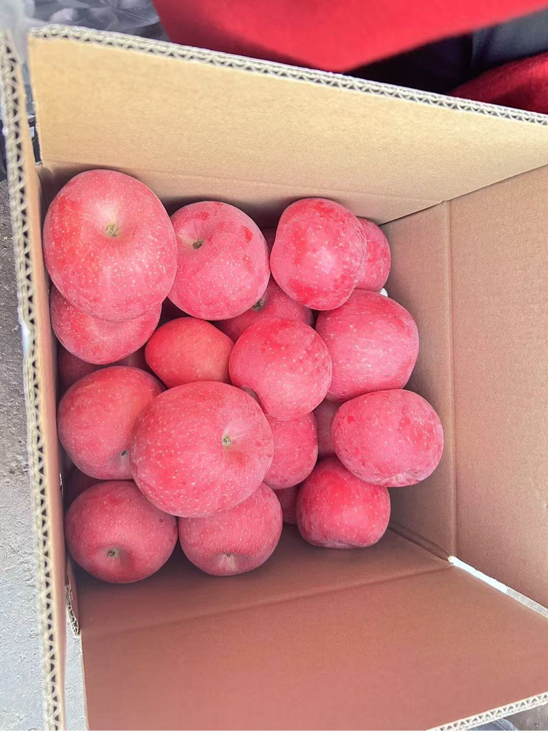 岳子淇品牌货源有苹果货源，寻找销售渠道