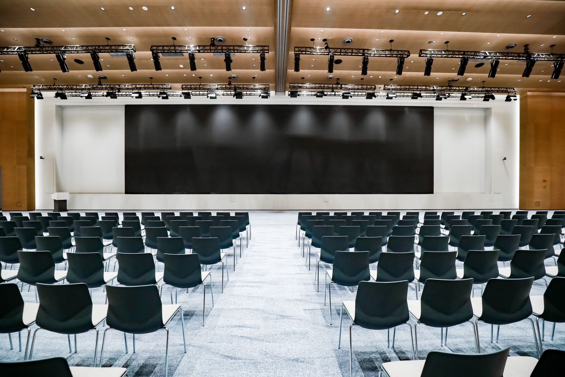 沈女士场地活动一定要看的超震撼的大型会场！T•HOUSE会场！想合作的来！