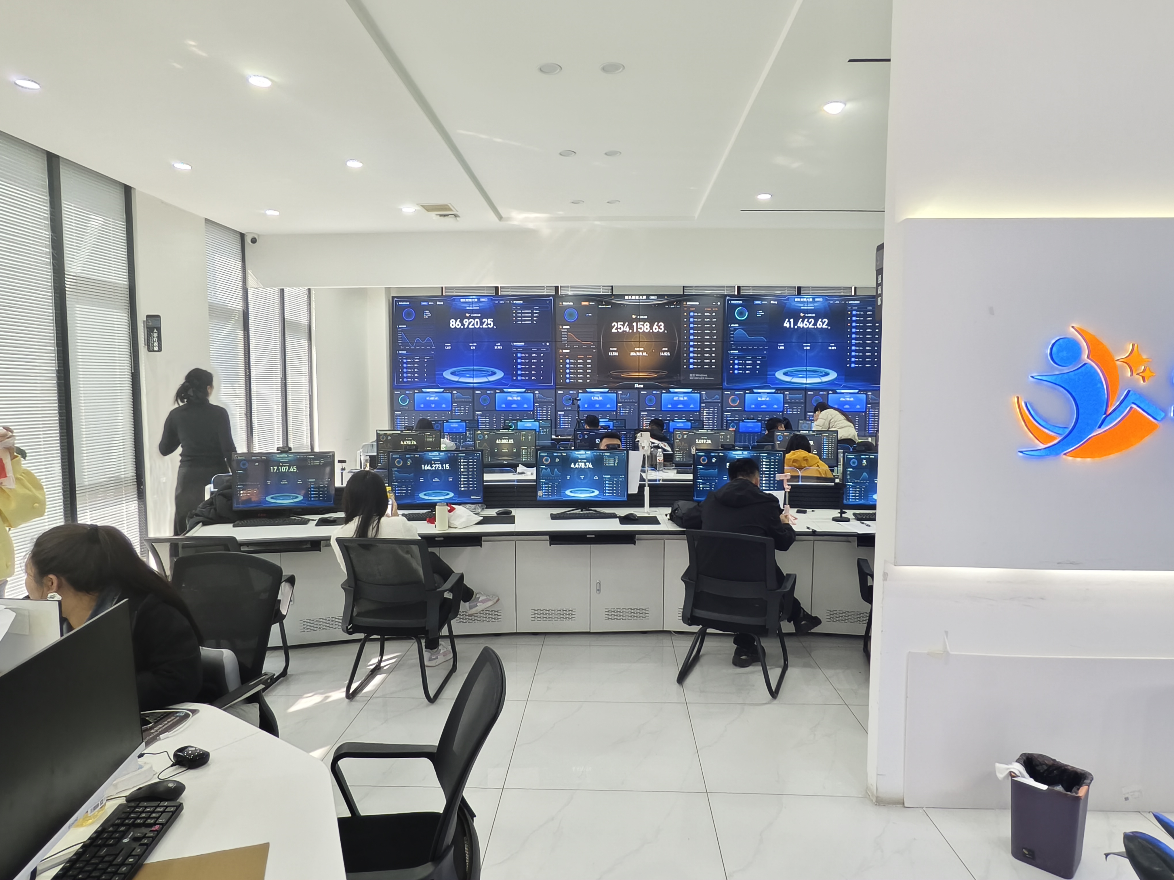 孙亮找合伙人视频号,抖音,快手视频带货,*轻投资,合同*日结