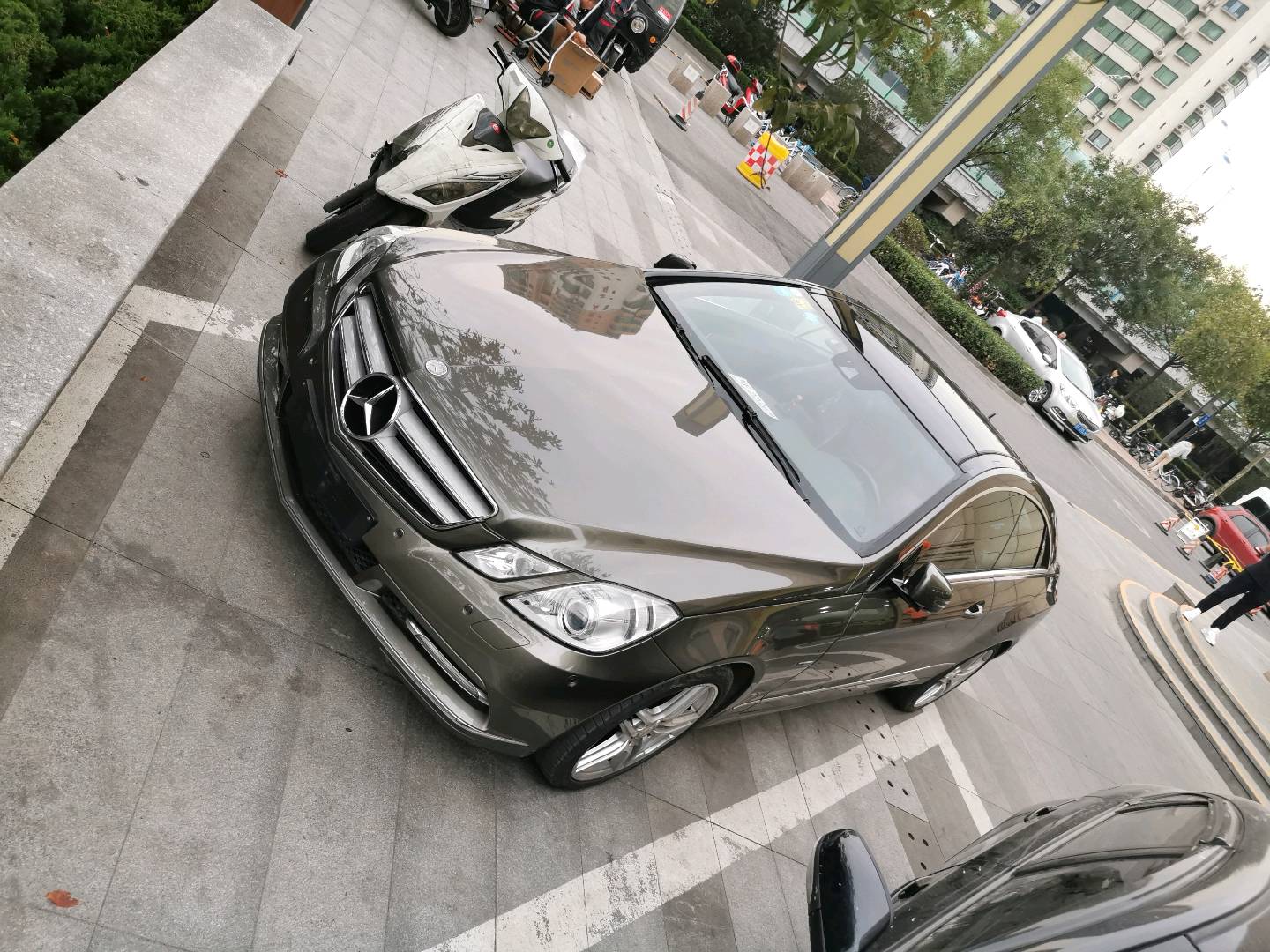 李先生