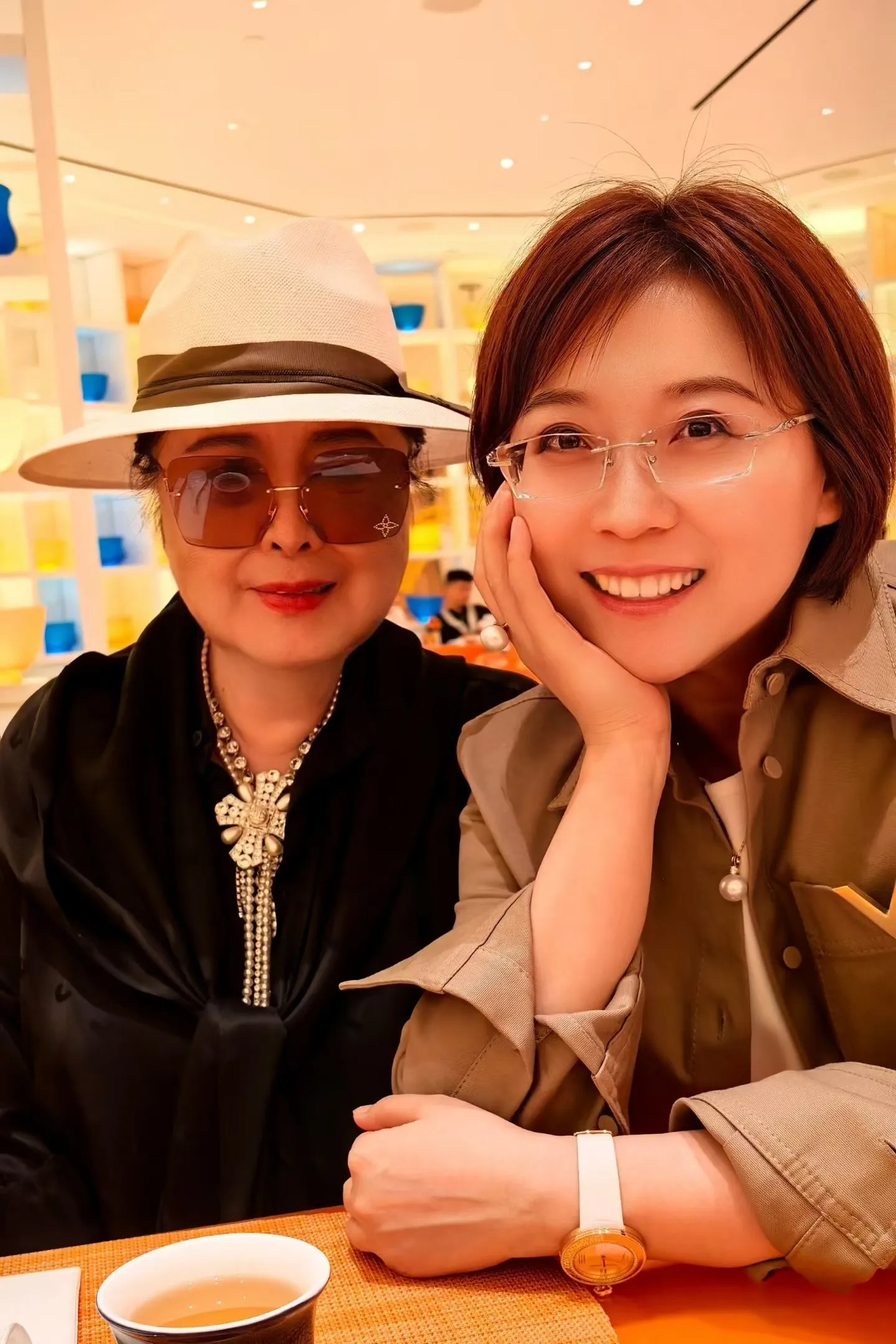 于女士
