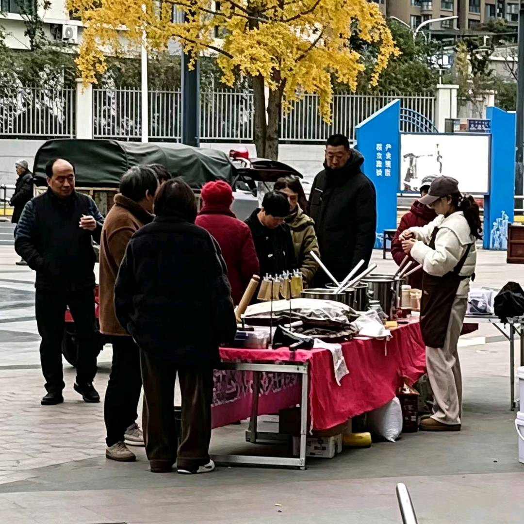 郑帅提供50%高利润+全套摆摊培训,寻找分销合作“可味计划”辣椒酱项目