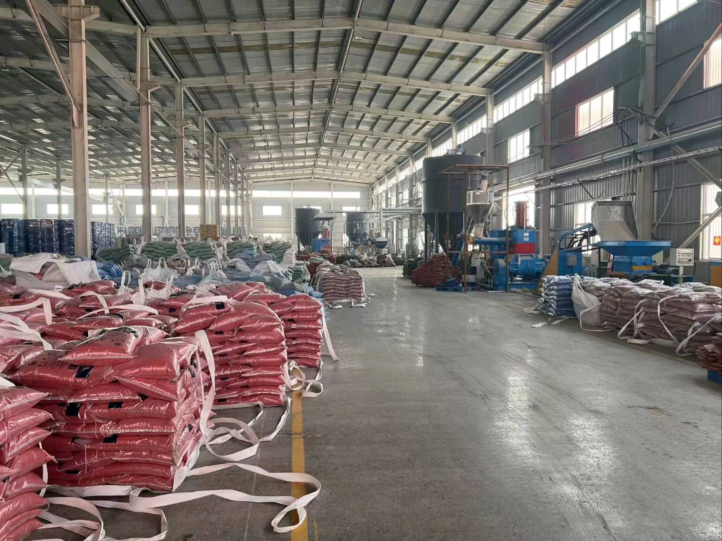 丁景军品牌货源塑胶跑道材料厂家，寻求建筑企业合作