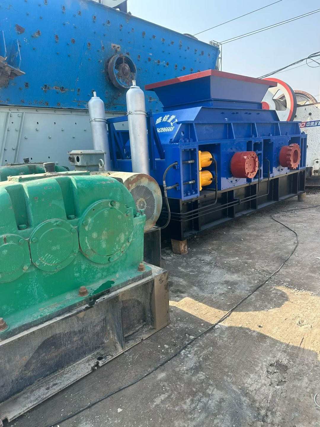 赵晓阳其他供需华盛铭1510液压对辊制砂机现货合作 | 精品二手矿山设备