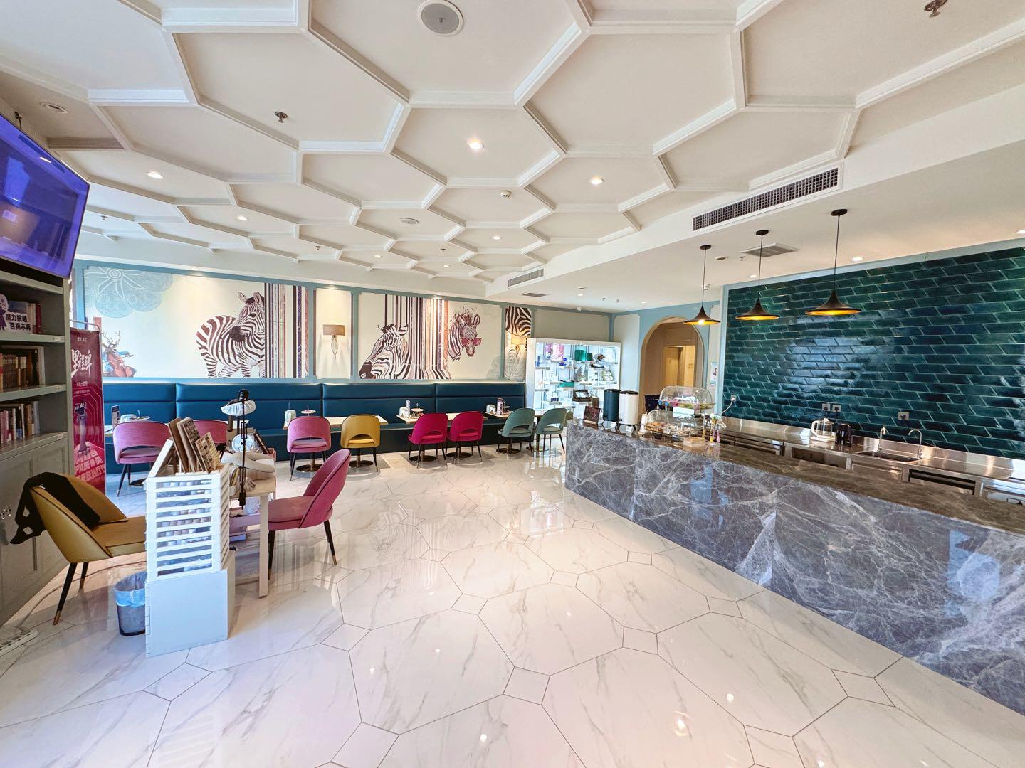 高安宁提供大会议室和咖啡厅