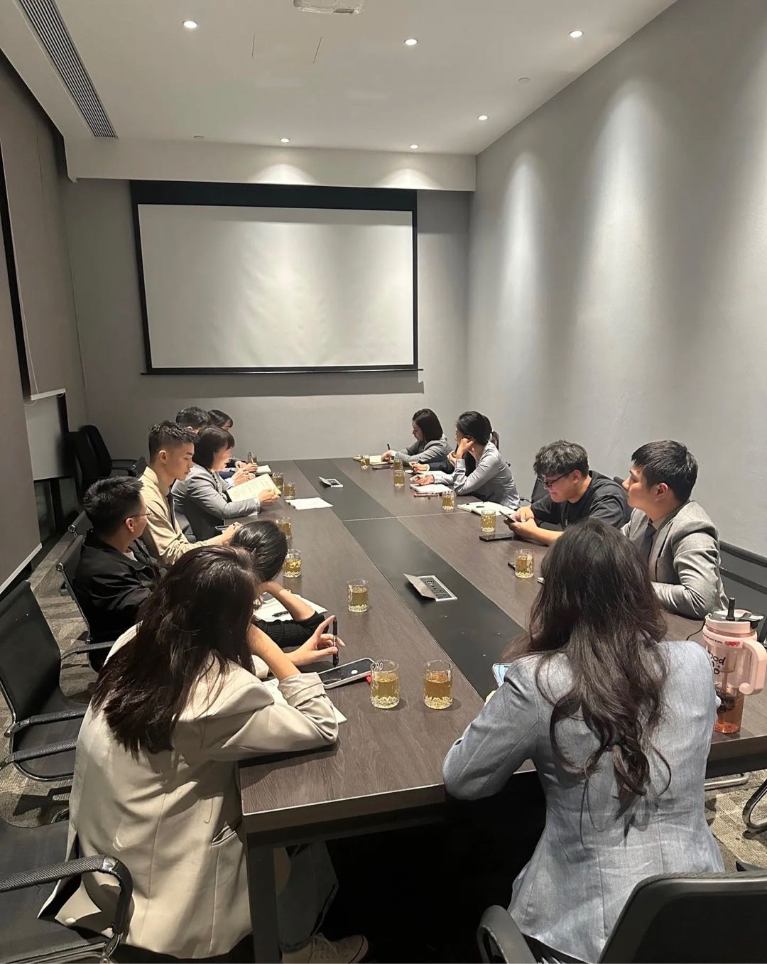 翁自强抖音快手，短剧广告变现，单机*可多台设备操作，签保底协议