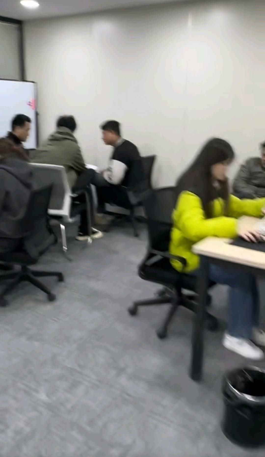 樊飞app拉新工作室单人产出*包落地盈利长期陪跑一手渠道全部