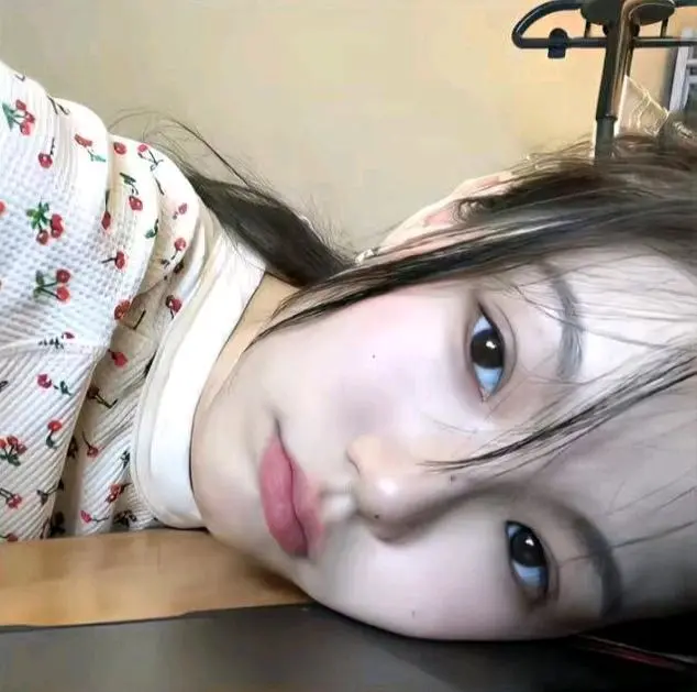 奚香香
