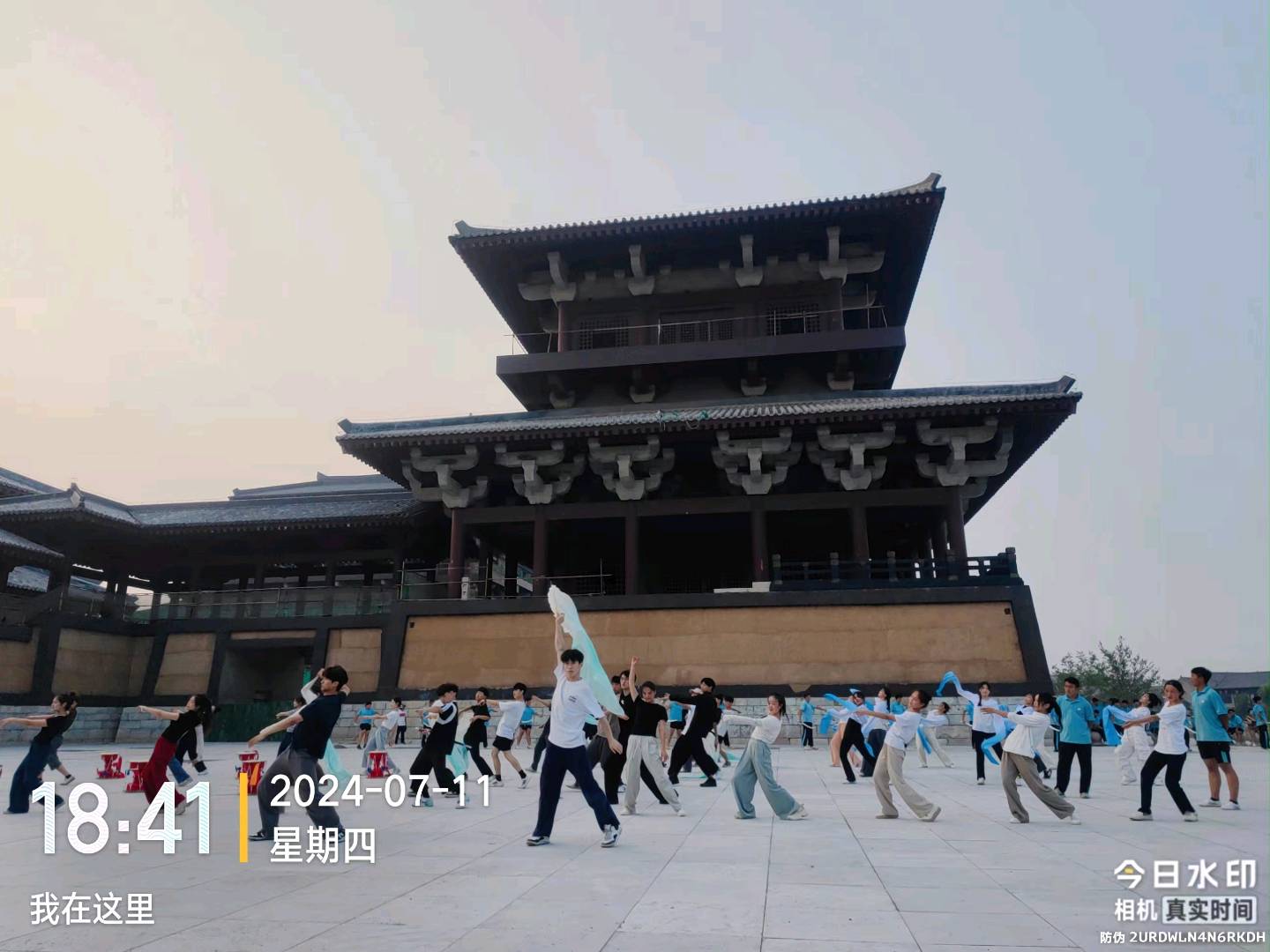 张本能提供专业团队策划落地执行，承接各类政企晚会活动、文旅实景项目、电视春晚