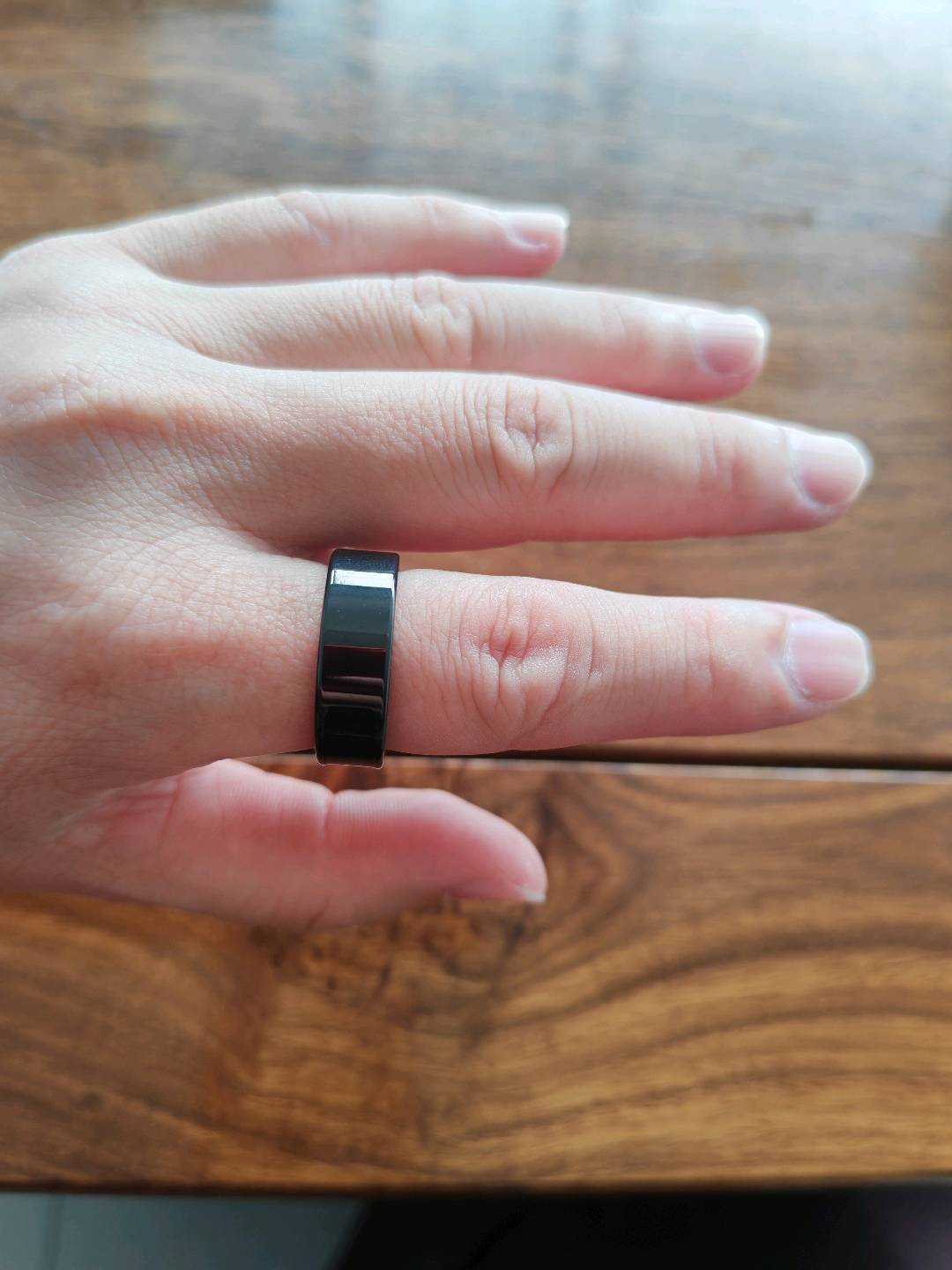 林国荛智能戒指