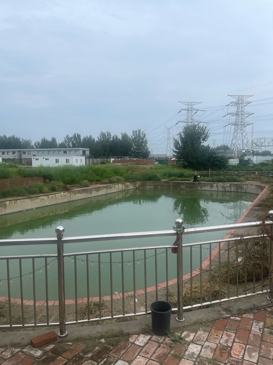 马跃哲鸿瑞生态园提供场地合作