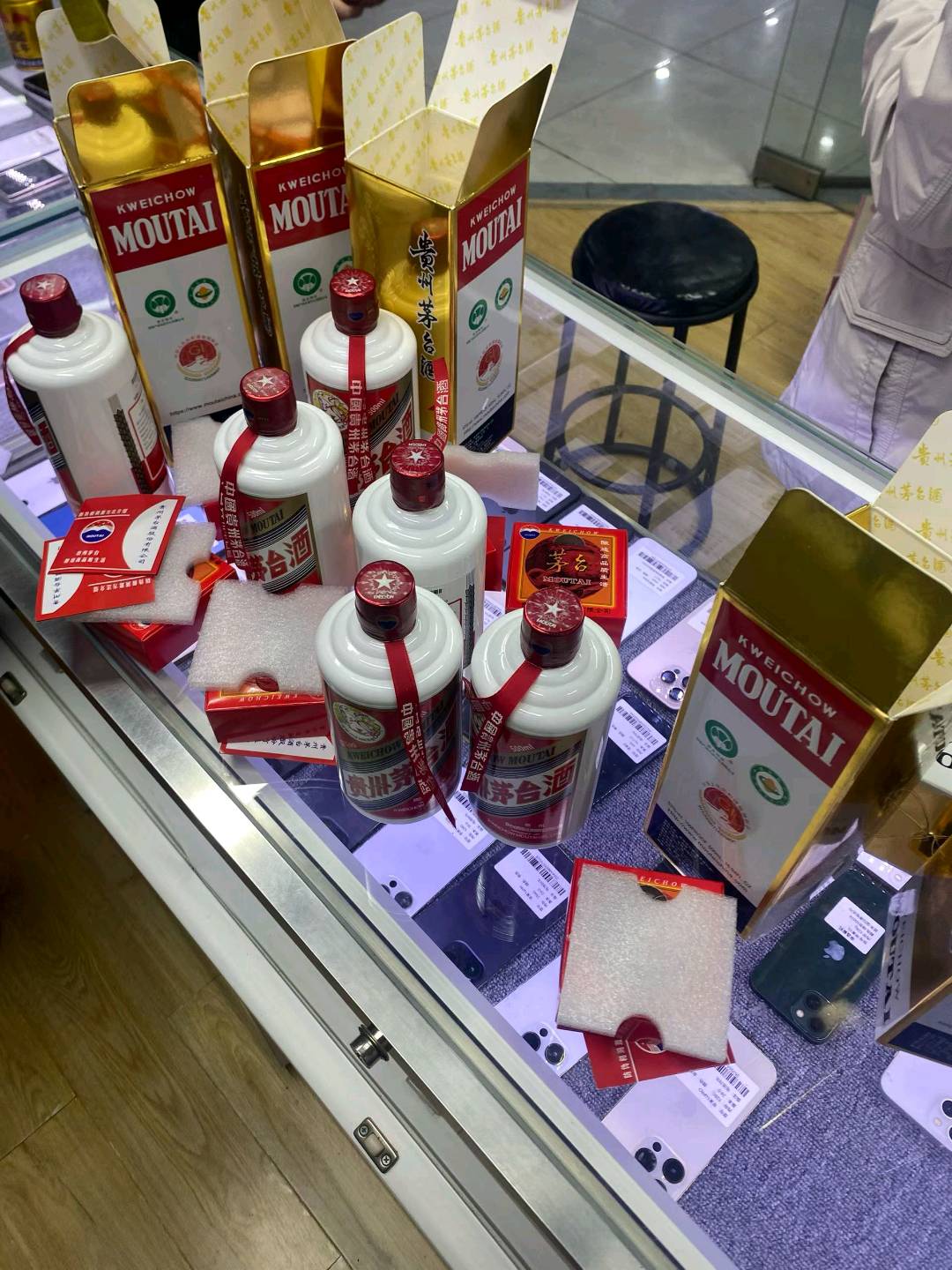 张讯基其他供需寻找全国学生，宝妈合作，提供免费线报方案，全程陪跑，你代买我回收