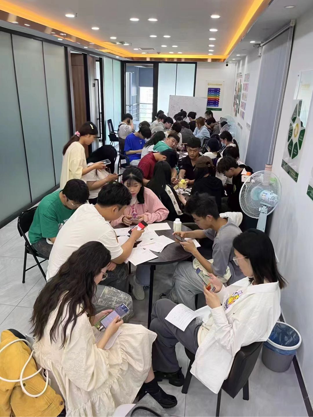 崔先生APP拉新工作室渠道对接 自主平台搭建 多项目运营