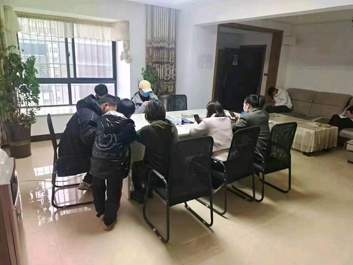 刘女士找合伙人App拉新！0加盟费！简单注册！源头渠道对接！均价50➕！全程陪跑！