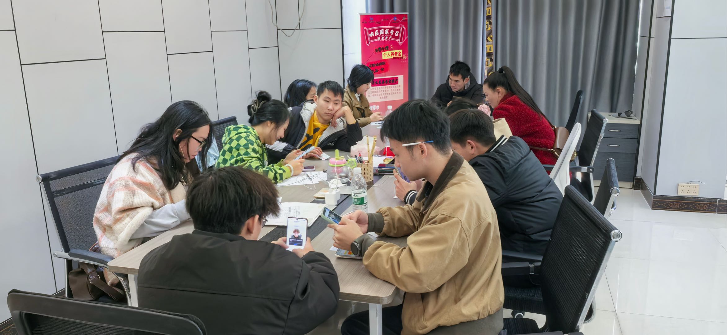 黄女士找合伙人今品浔创，一手资源，一手价格，工作室项目，快速回本