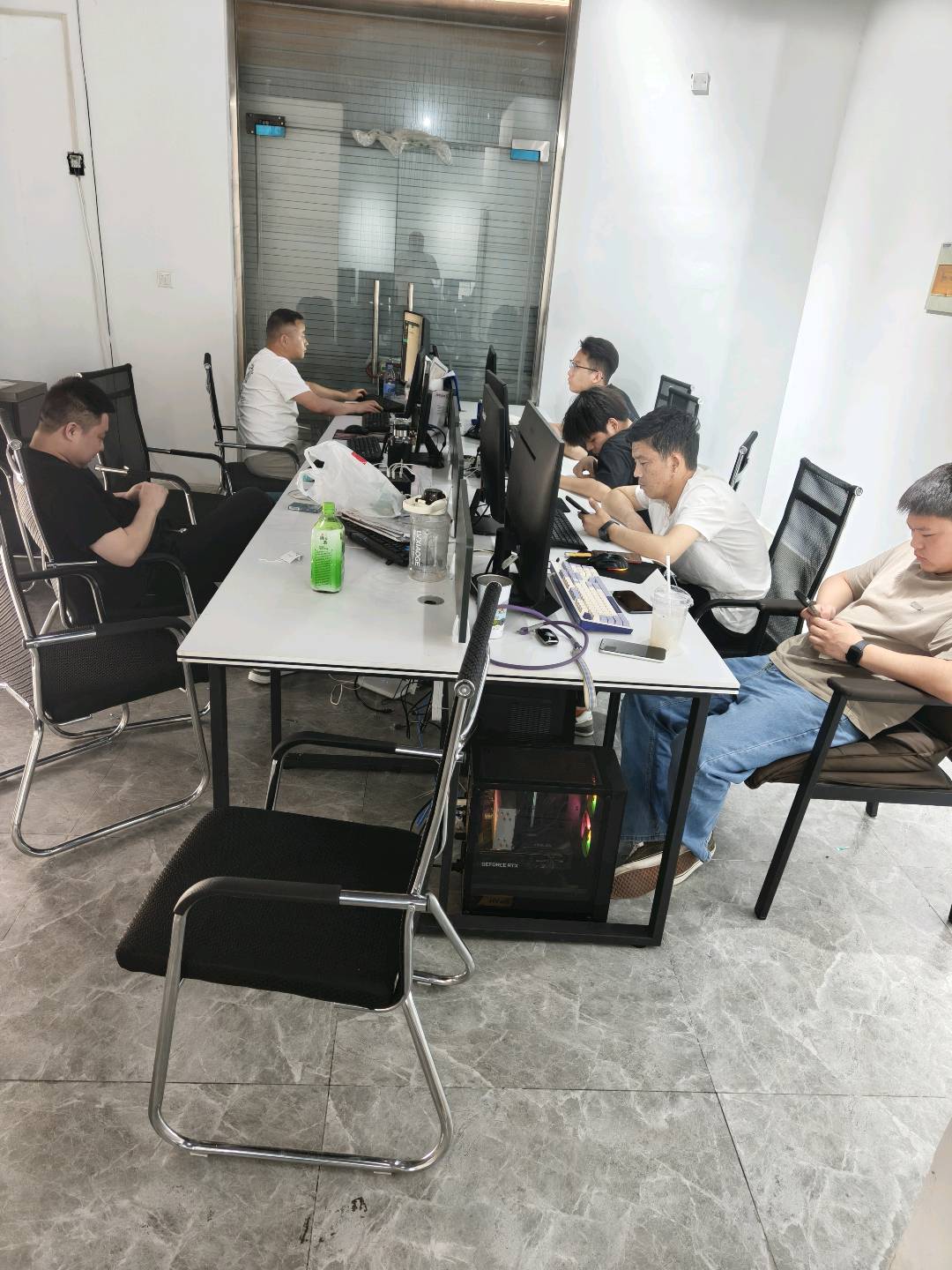 张辉辉找合伙人