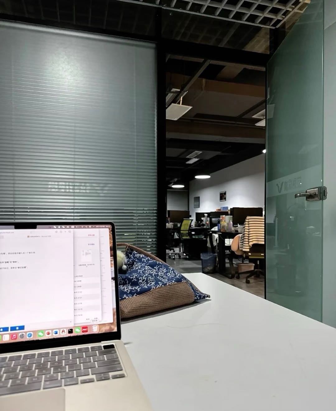 李珍珍全平台推广合作：小说推文、ai短剧，团队扶持小白速成，日入，一台手机就