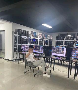 李先生找合伙人火爆全网打金游戏，收益测试较为可观，提现稳定操作简单，长期稳定
