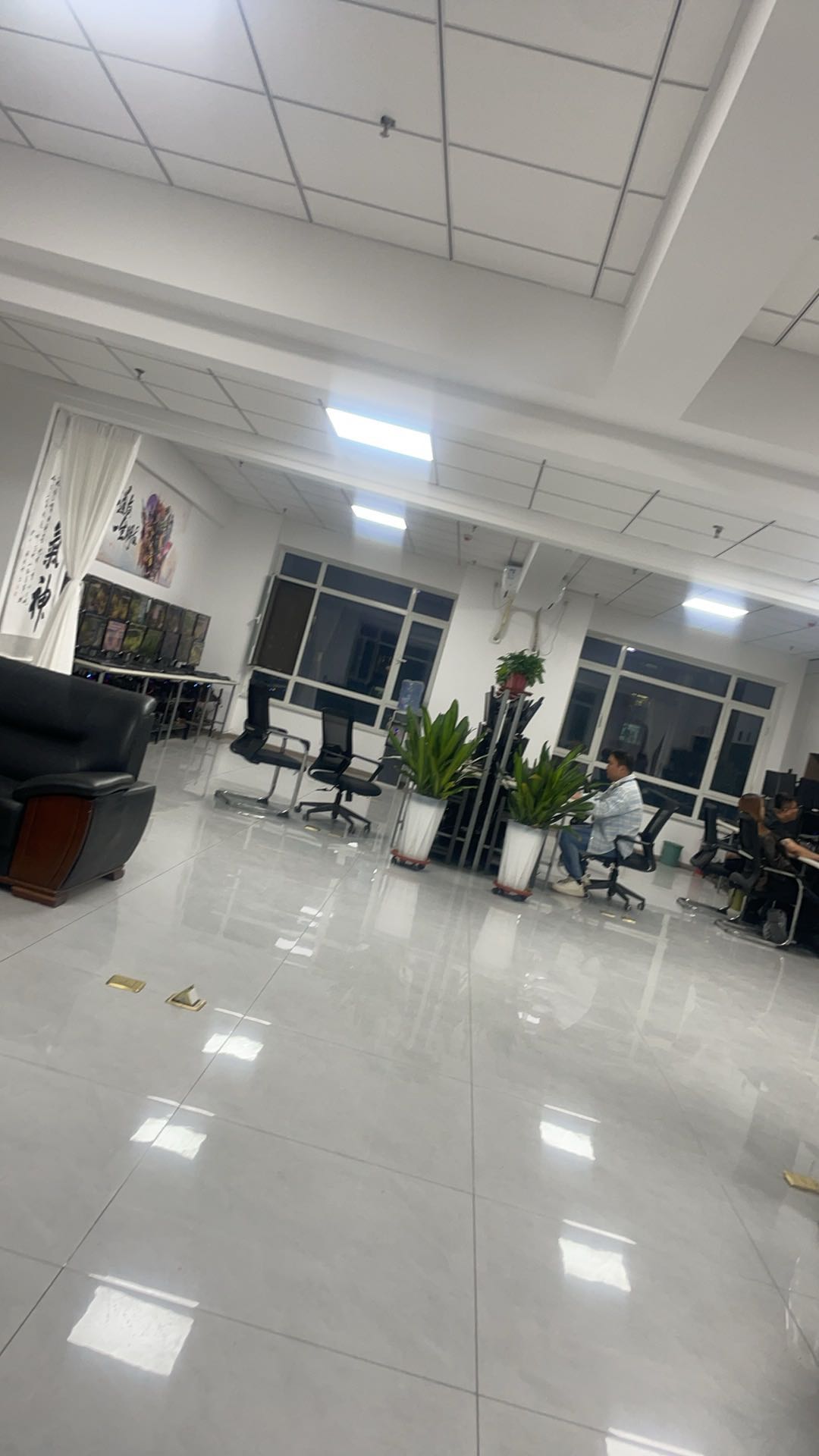 甄雪召找合伙人