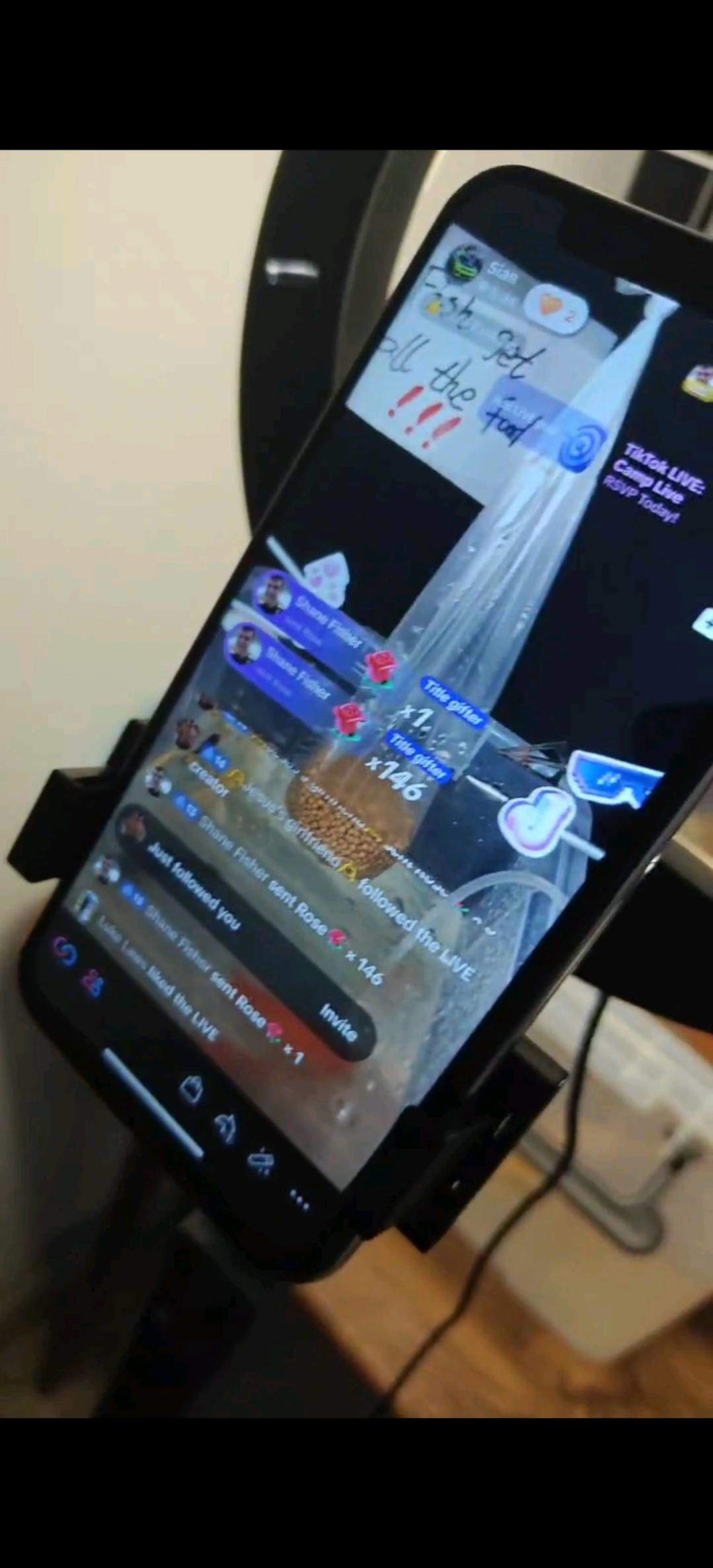 肖建璋提供海外抖音整蛊直播设备与培训，寻求执行力强合作伙伴